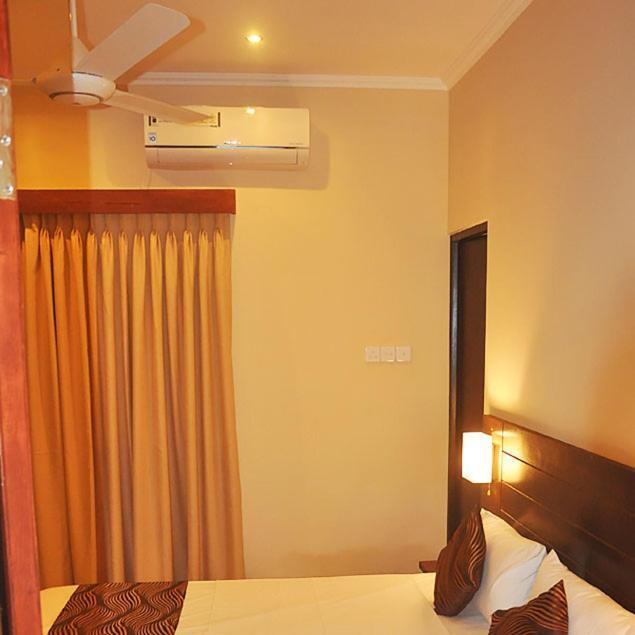 Mercuryfm 101 Yarl Mercury Inn - Jaffna Eksteriør billede
